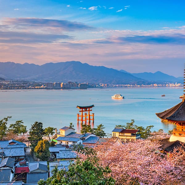 Japan bucketlist: konbini, karaoke & kawaii
